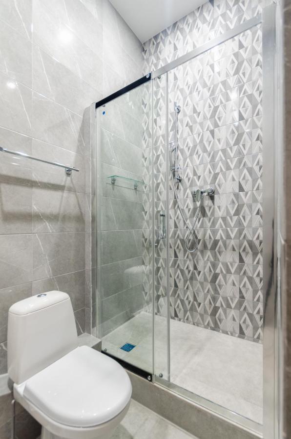 View Smart Apartment Kvartet Railway Station 4D Kyiv Exterior photo